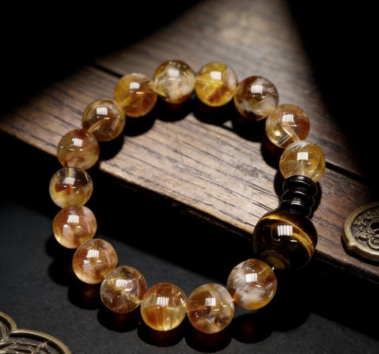 Face & Palm Reading: The Chinese Art of “Intuitive Reading”